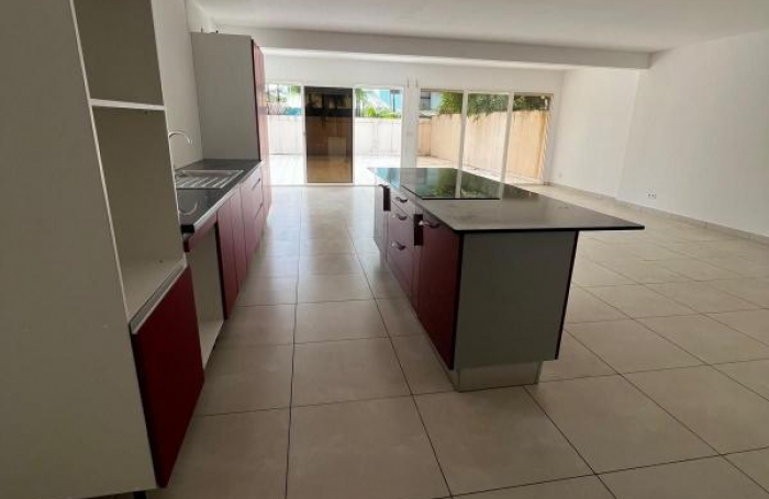 Location Maison 209m&sup2; 4 pi&#232;ces Kourou