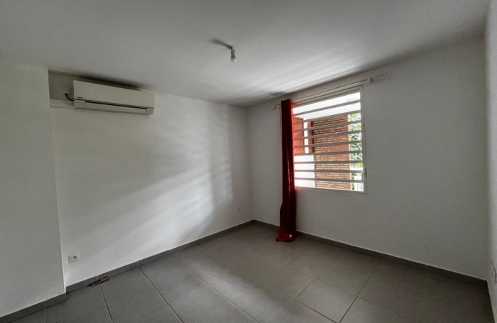 Vente Appartement 50.58m&sup2; 2 pi&#232;ces Remire Montjoli