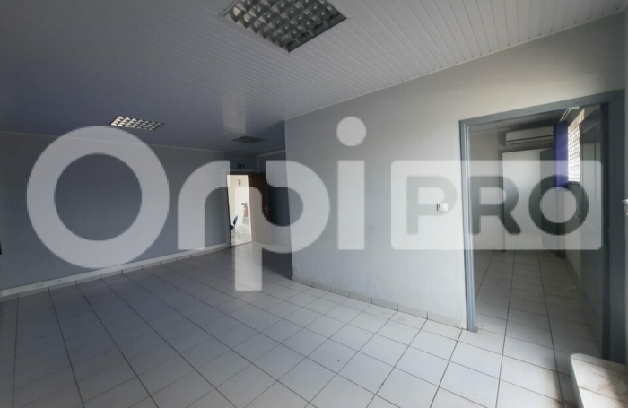 Bureau de 59 m² au coeur de Collery !