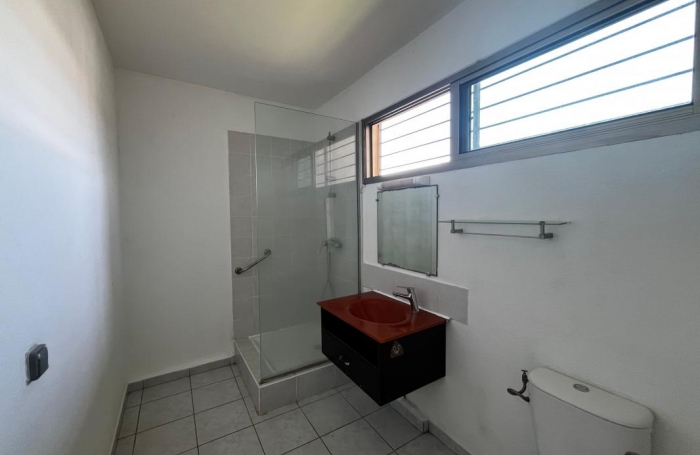 Vente Appartement 56.63m&sup2; 2 pi&#232;ces Remire Montjoli