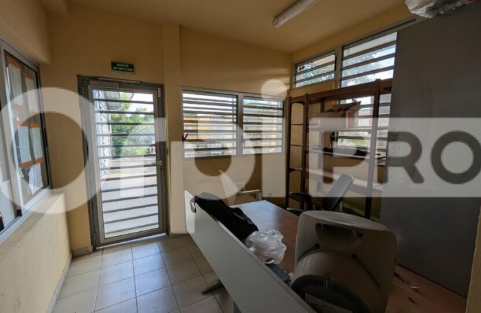 Entrepôt à vendre – Zone Industrielle Soula 2