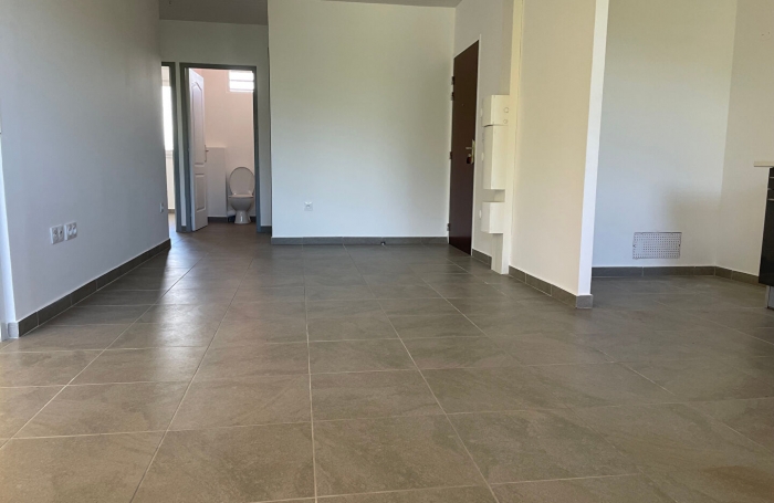 Vente Appartement 60.55m&sup2; 3 pi&egrave;ces Remire Montjoli