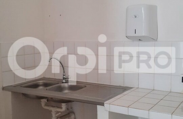 Local de 61 m&sup2; en rez-de-chauss&eacute;e !