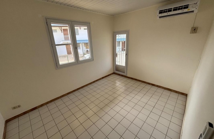Location Appartement 41.38m&sup2; 2 pièces Remire Montjoli