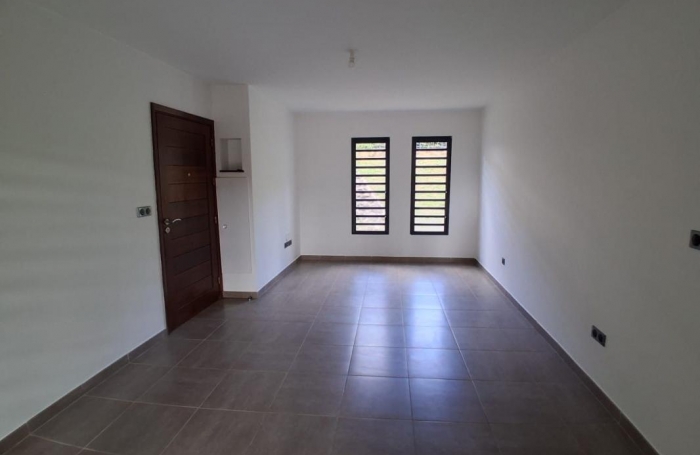 Vente Appartement 42.94m&sup2; 2 pièces Remire Montjoli