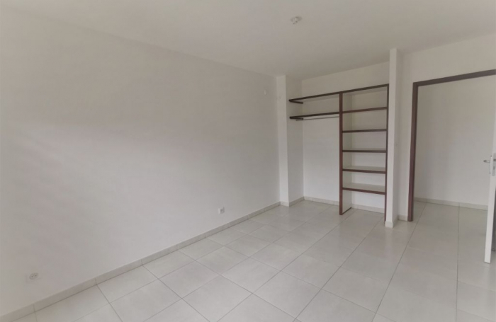 Location Appartement 69.72m&sup2; 3 pièces Remire Montjoli