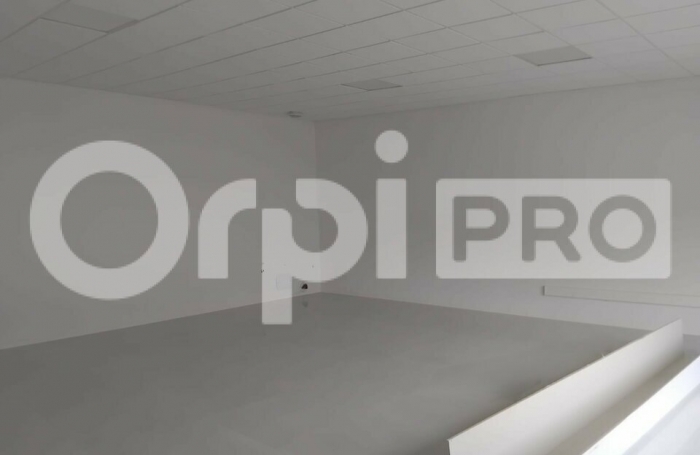 Local commercial de 68 m&sup2; au sein de la zone Collery !