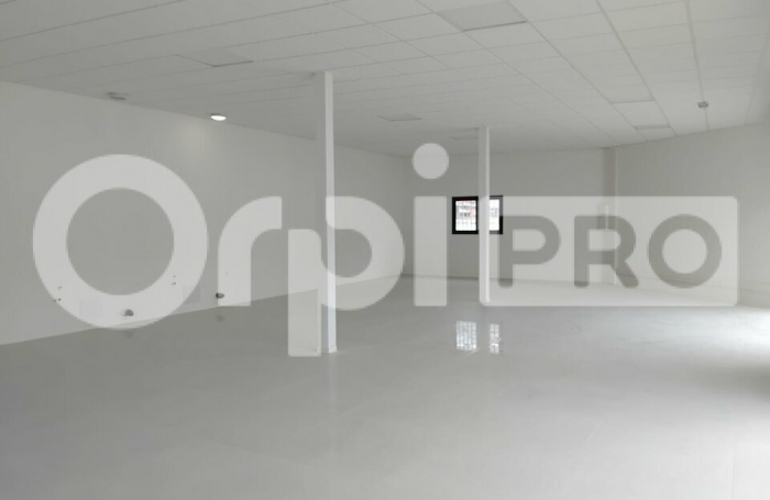 Local commercial de 115 m&sup2; au sein de la zone Collery !