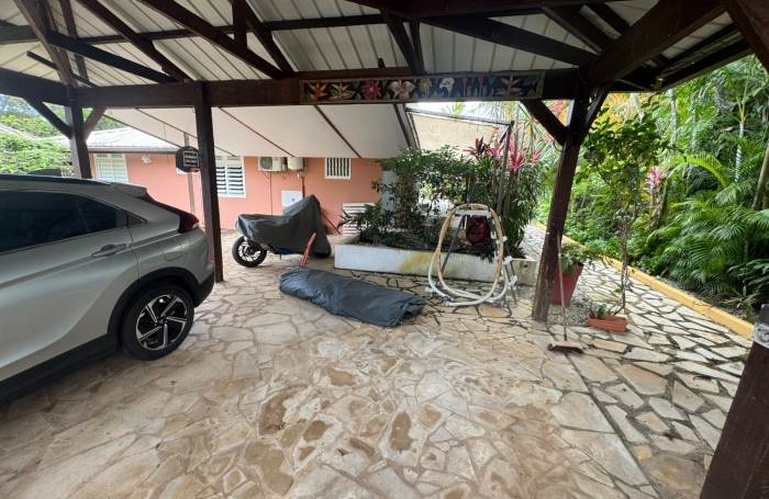 Vente Maison 165m&sup2; 5 pièces Remire Montjoli
