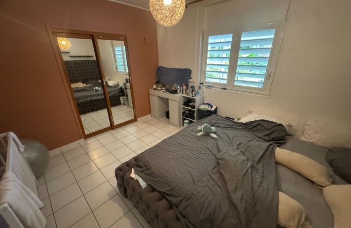 Vente Maison 165m&sup2; 5 pièces Remire Montjoli