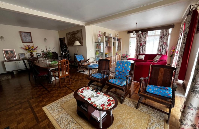 Vente Maison 247m&sup2; 6 pièces Remire Montjoli