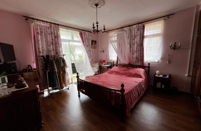 Vente Maison 247m&sup2; 6 pièces Remire Montjoli