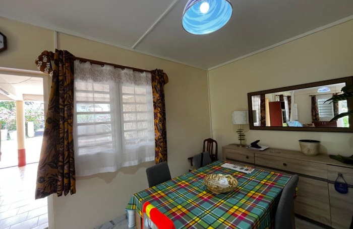 Vente Maison 247m&sup2; 6 pièces Remire Montjoli