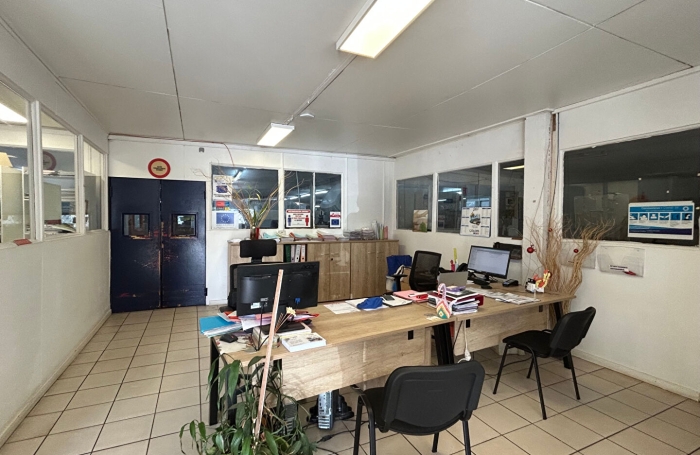 Location Entrepot 600m&sup2; Matoury