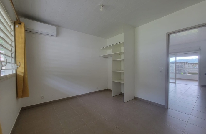 Vente Appartement 43m&sup2; 2 pièces Remire Montjoli
