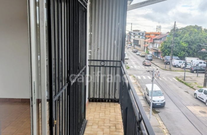 Vente Immeuble 247m&sup2; 11 pièces Cayenne
