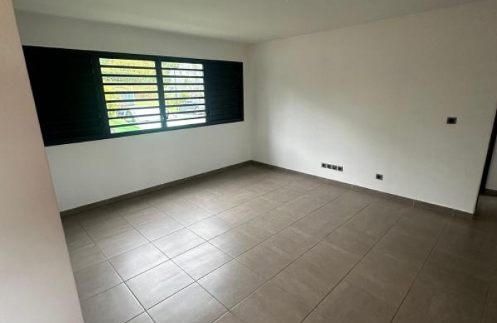 Location Appartement 40.69m&sup2; 1 pièce Remire Montjoli