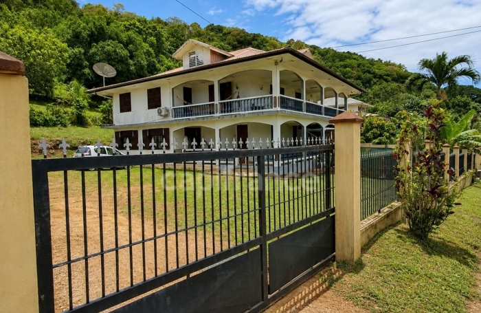 Vente Immeuble 270m&sup2; 9 pièces Remire Montjoli