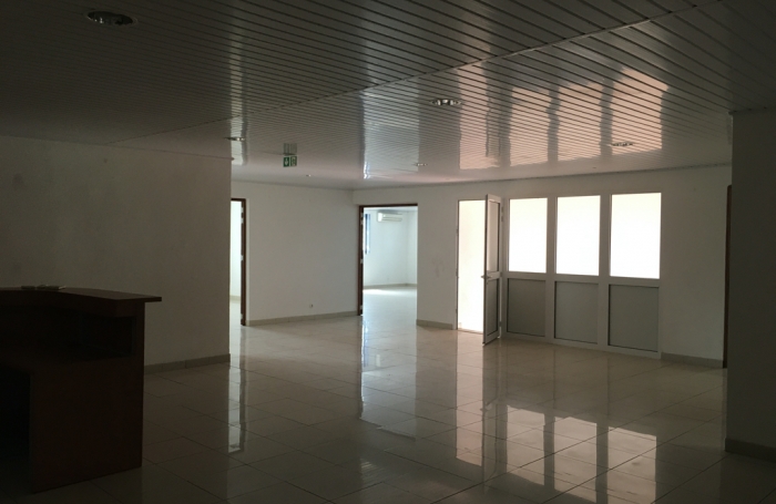 Location Bureaux 208m² Sainte Luce