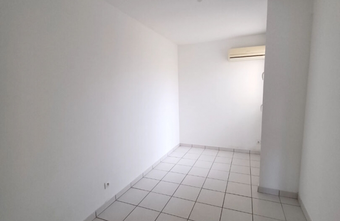 Location Appartement 66m² 3 pièces Fort de france