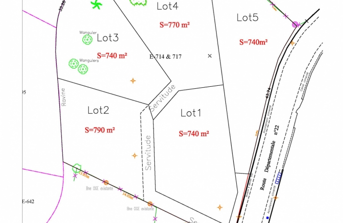 Terrain de 740 m2 à vendre au Lorrain