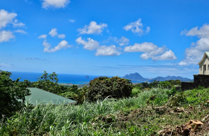 Beau terrain avec vue mer - SAINTE-LUCE