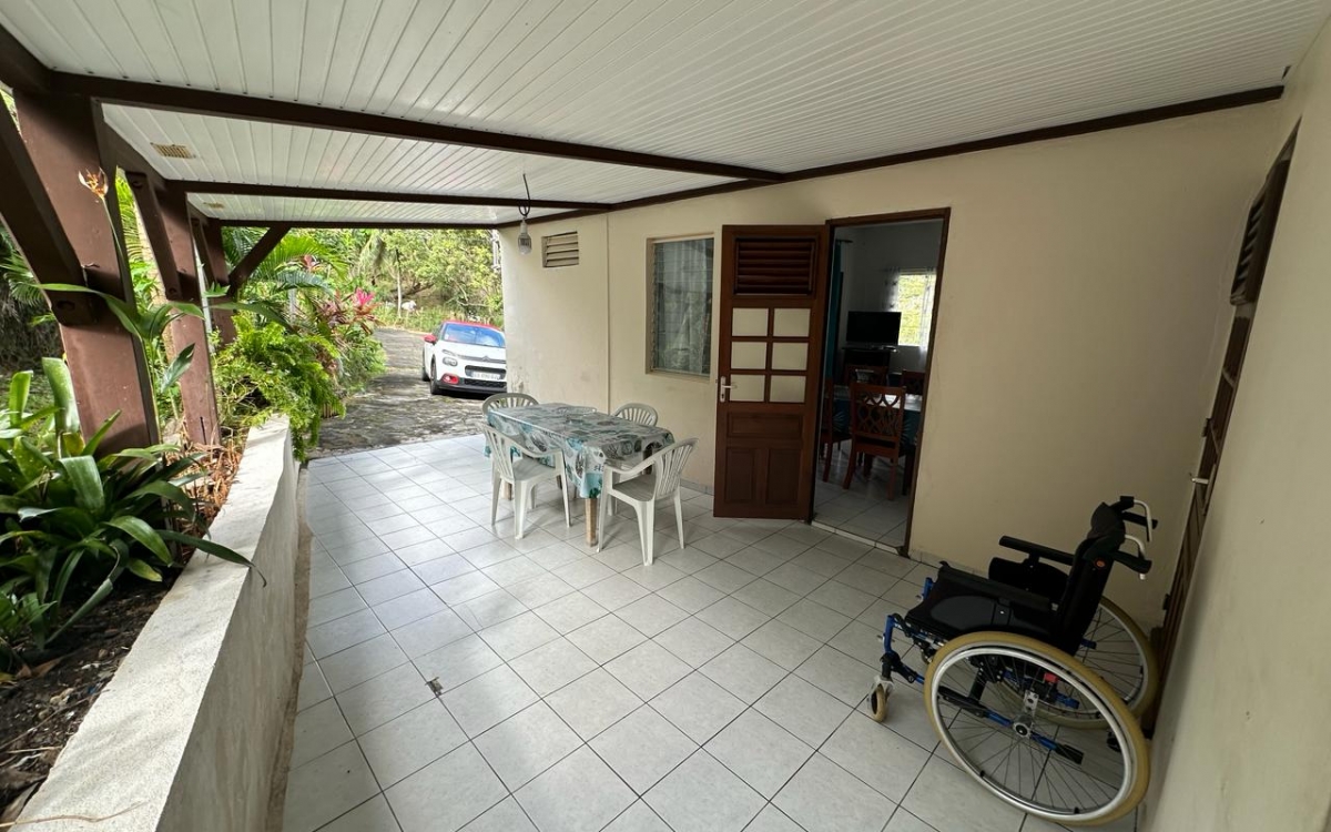 A VENDRE VILLA T4 SUR TERRAIN 1068m²