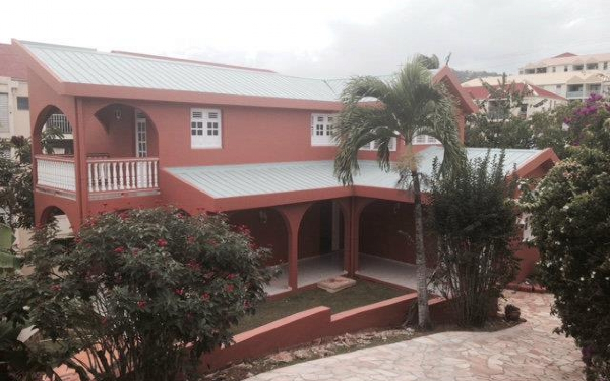 Le Robert - Villa T5 sur 2 niveaux - 1500€/mois