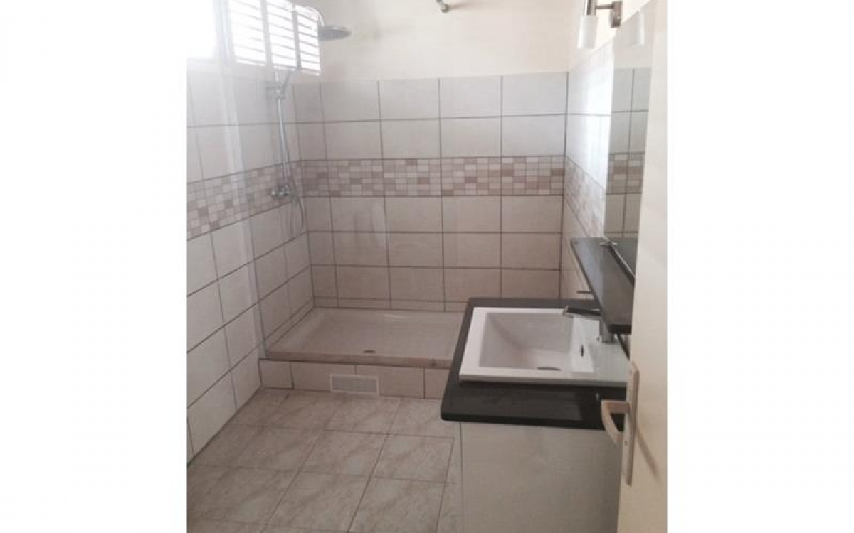 Le Robert - Villa T5 sur 2 niveaux - 1500€/mois