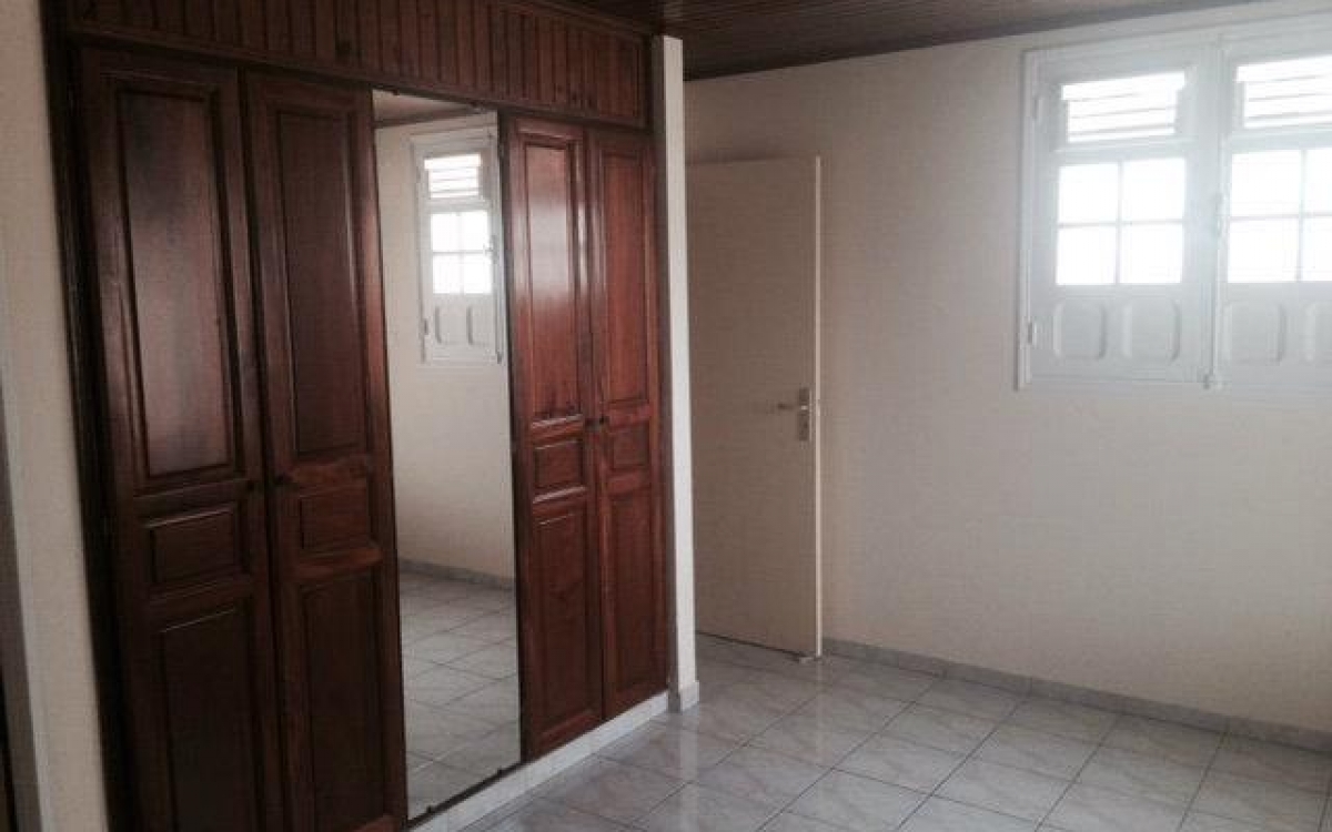 Le Robert - Villa T5 sur 2 niveaux - 1500€/mois