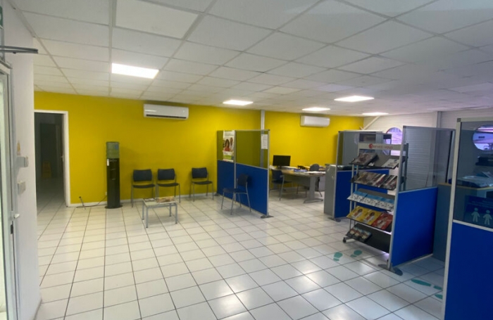 Location Bureaux 193m² Le Marin