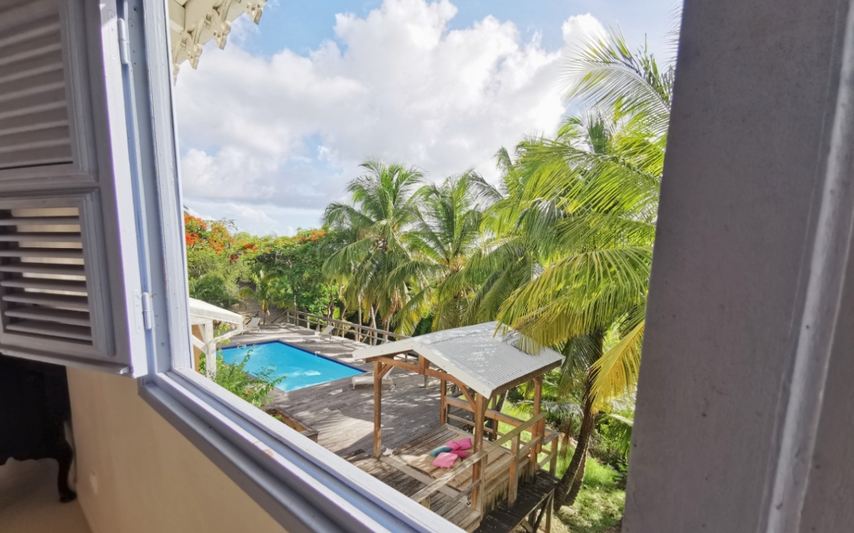 Belle maison avec piscine à Sainte Anne