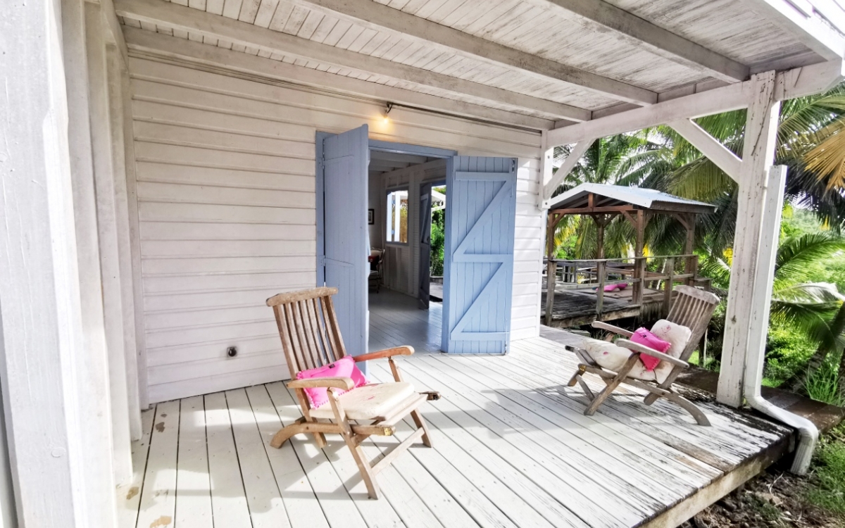 Belle maison avec piscine à Sainte Anne