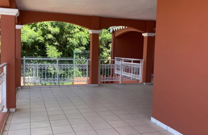 Location Appartement 120m&sup2; 3 pièces Les Anses d'Arlet