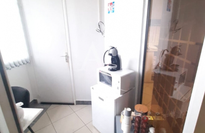 Location Bureaux 57.27m² Fort de france