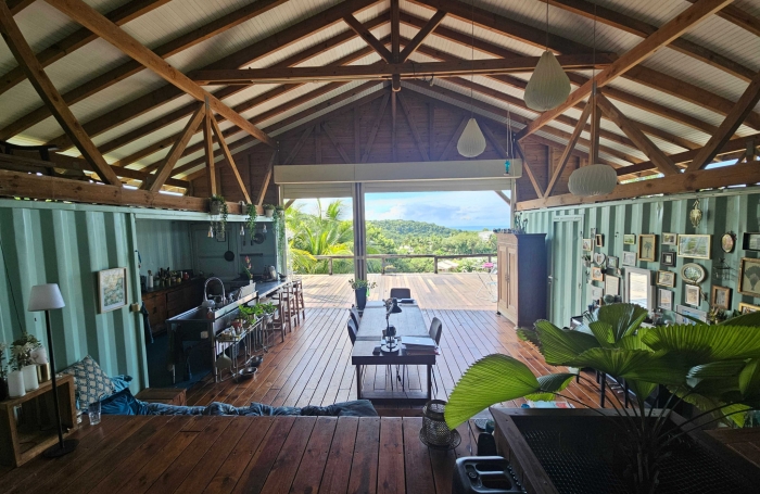 Ensemble immobilier sur grand terrain, idéal investissement - SAINTE-LUCE