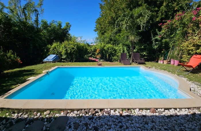 Villa T4 piscine et vue mer - LE DIAMANT