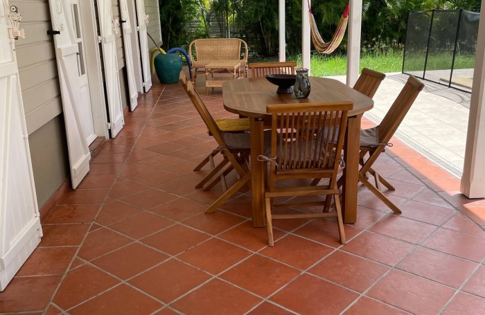 Belle villa de type F4 +mezzanine avec piscine et jardin - SAINTE-ANNE