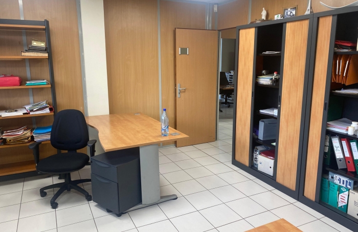 LE LAMENTIN, Zone de Californie, Bureaux de 106 m2