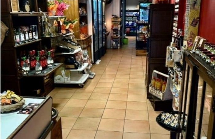 Vente Fonds de commerce 140m&sup2; Fort de france