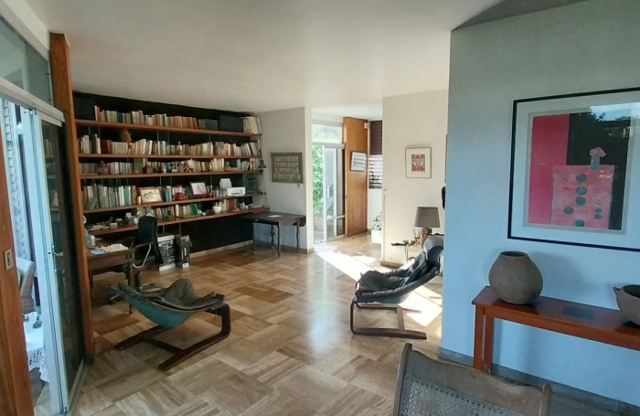 Maison sur 2846 m2 de terrain avec piscine - SCHOELCHER