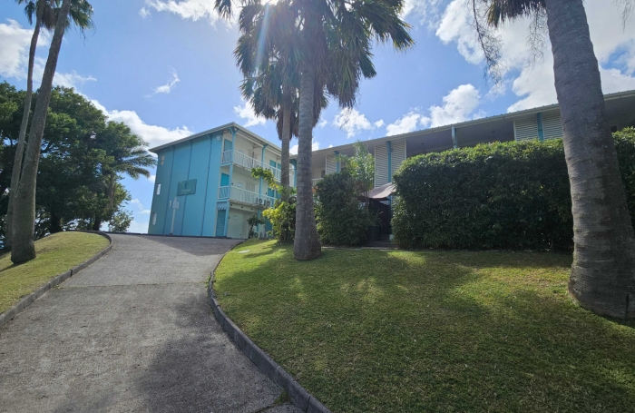 Studio meublé avec vue mer dans résidence avec piscine