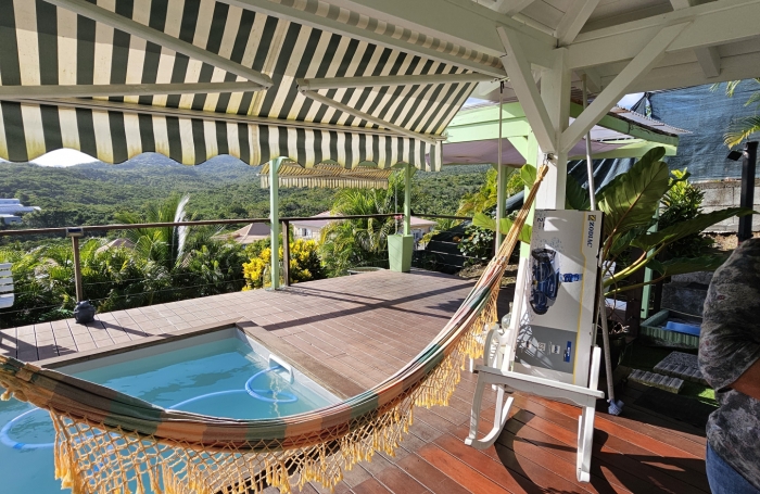 Villa F3 avec piscine dans un lotissement récent - LE DIAMANT