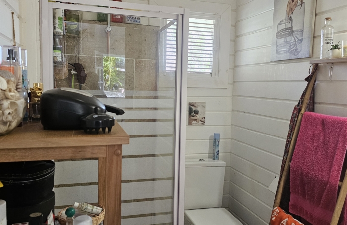 Villa F3 avec piscine dans un lotissement récent - LE DIAMANT
