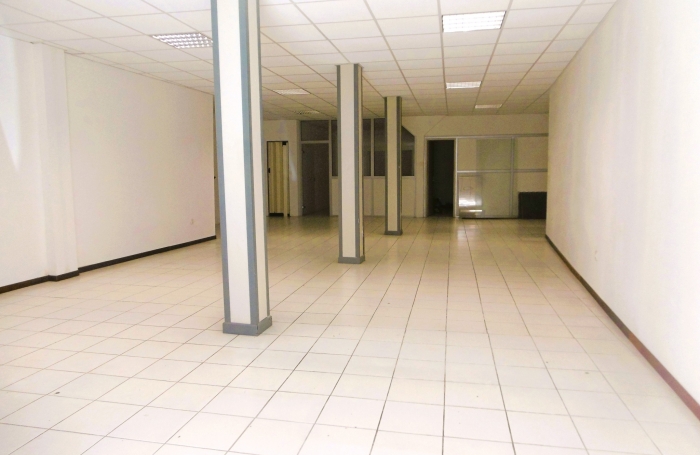 Location Local commercial 97200