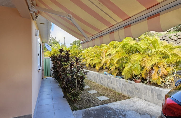Maison F4 + F2 sur 545 m2 dans lotissement récent - LE DIAMANT