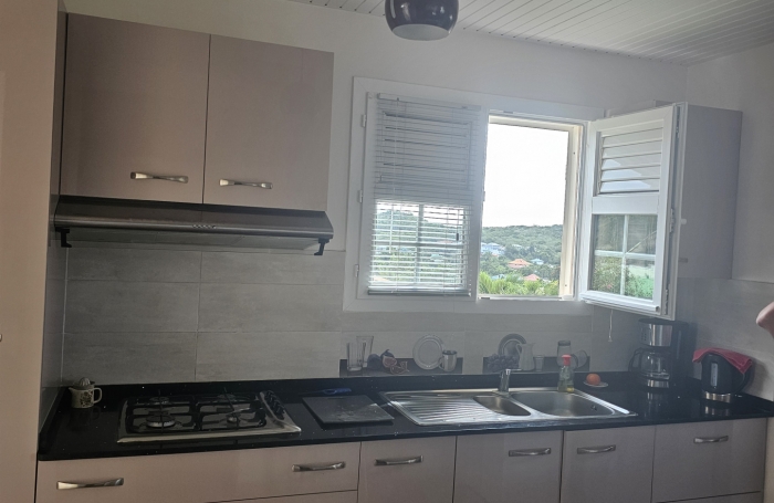 Maison F4 + F2 sur 545 m2 dans lotissement récent - LE DIAMANT