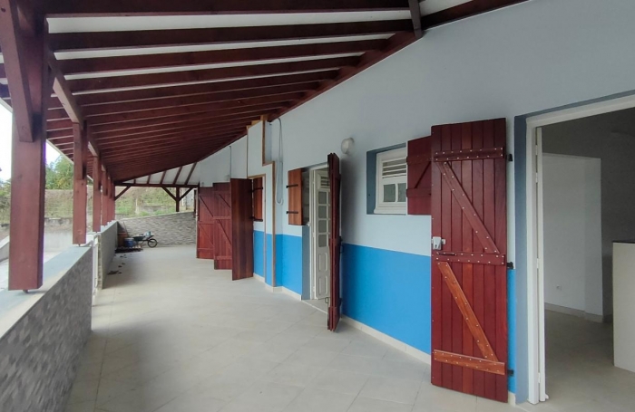 Vente Immeuble 357m&sup2; 14 pi&#232;ces Le Vauclin