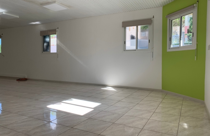Location Local commercial 150m&sup2; Le Robert