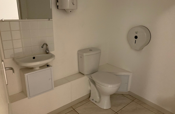 Location Local commercial 150m&sup2; Le Robert